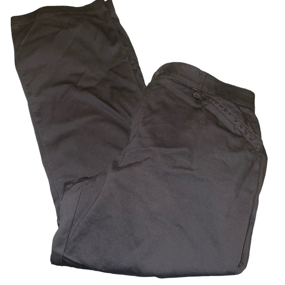 Lee Women's Relaxed Fit All Day Straight Leg Pant - Picture 6 of 6